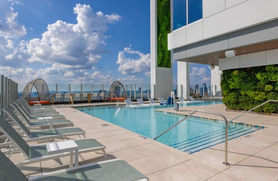 Stylish - Margaritaville Hotel
